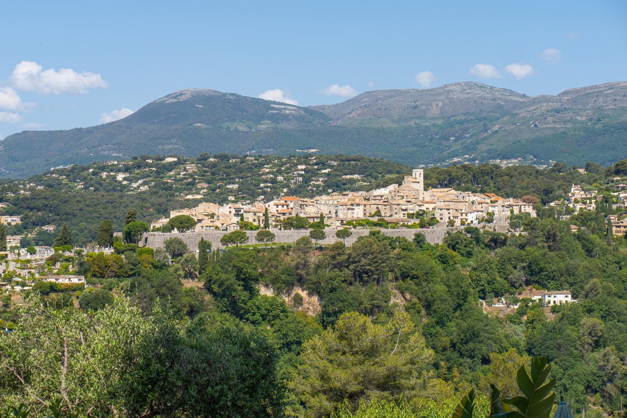 Les Yuccas -Maison neuve avec un jardin à Saint Paul de Vence Esterno foto